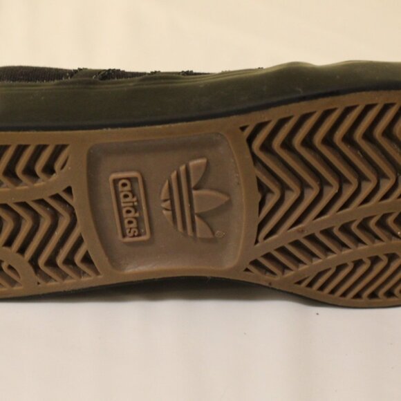 Shoe  -015 - Picture 2 of 2